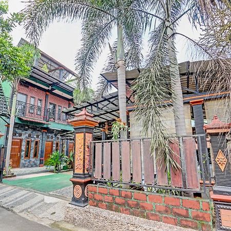 Spot On 91337 Pandu Homestay Klaten Wonogiri Exterior photo