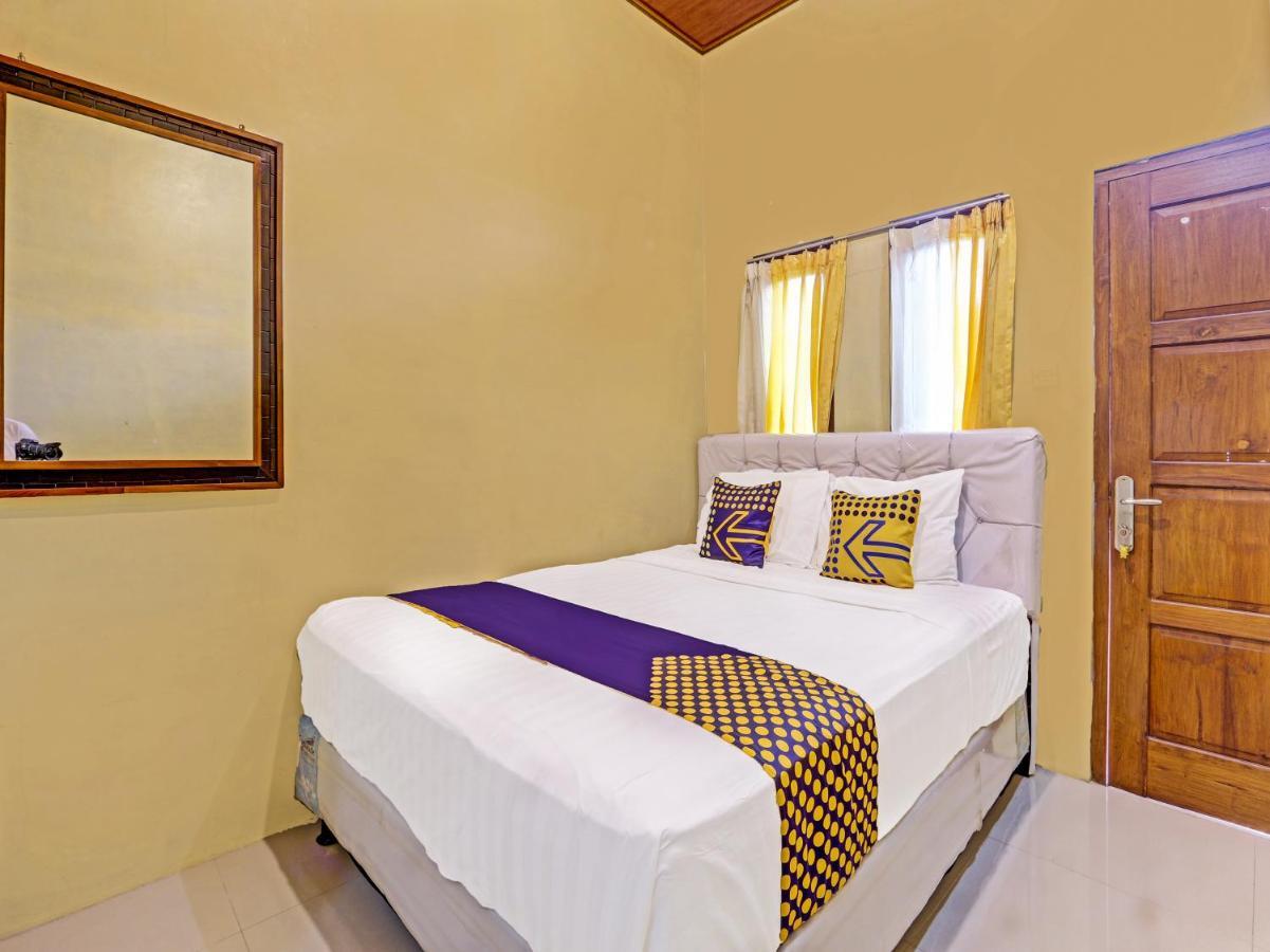 Spot On 91337 Pandu Homestay Klaten Wonogiri Exterior photo